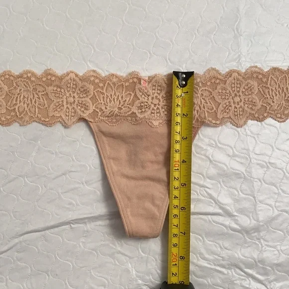 Victoria’s Secret PINK nude thong panty M - Picture 9 of 9
